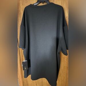 Urban Edge T-Shirt. Size 5XL. Charcoal color.